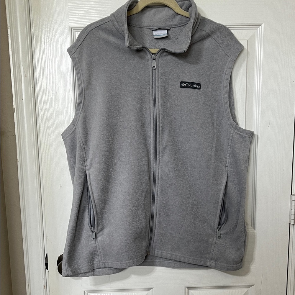 Columbia Light Gray Full-Zip Fleece Vest